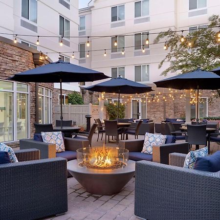 Hilton Garden Inn Melville Плейнвю Екстериор снимка