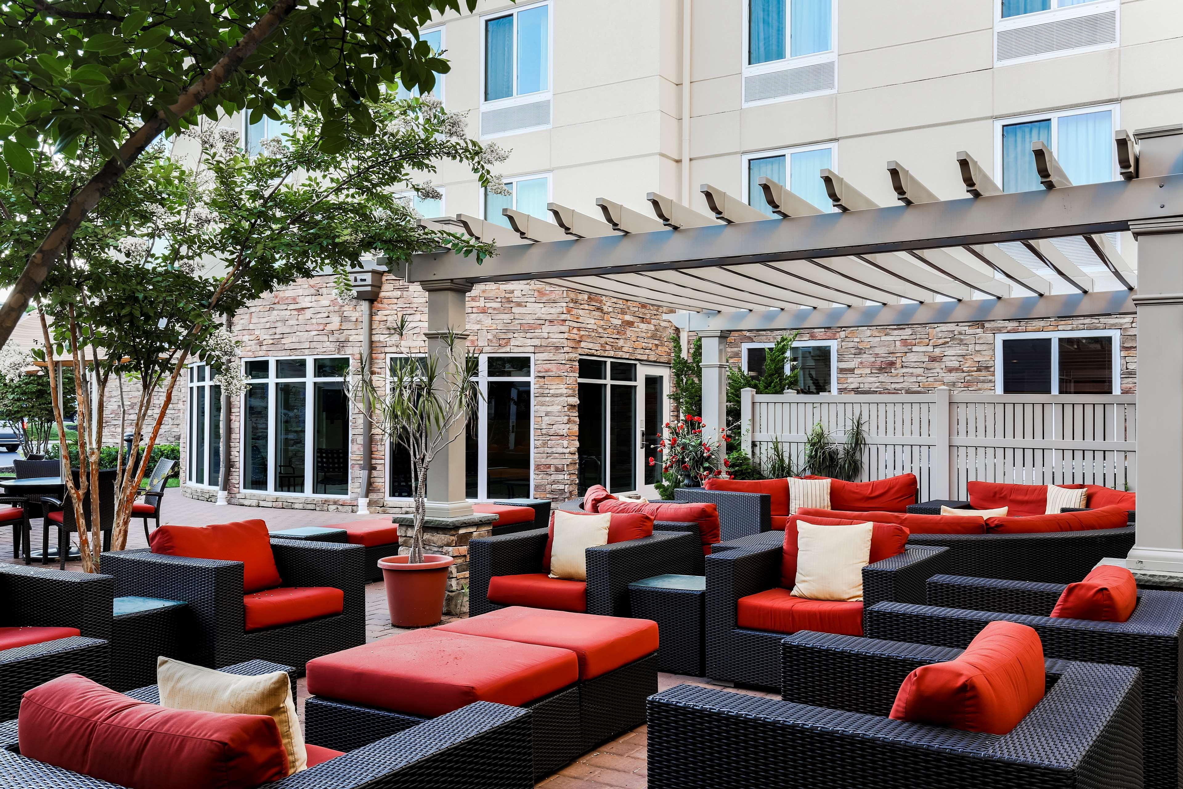 Hilton Garden Inn Melville Плейнвю Екстериор снимка