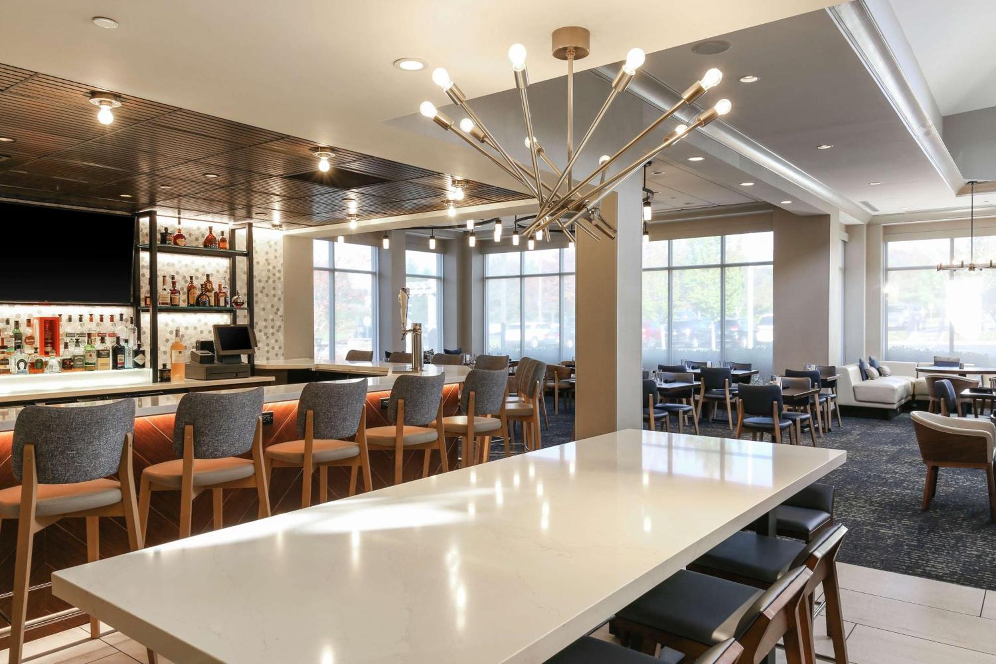 Hilton Garden Inn Melville Плейнвю Екстериор снимка